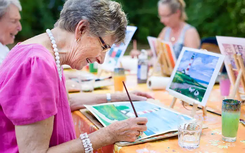 Comment rester actif et en bonne santé après la retraite : les astuces des seniors dynamiques