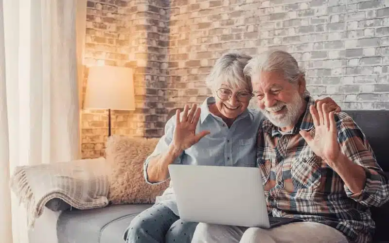 Les besoins de santé spécifiques des seniors et comment les couvrir avec une mutuelle